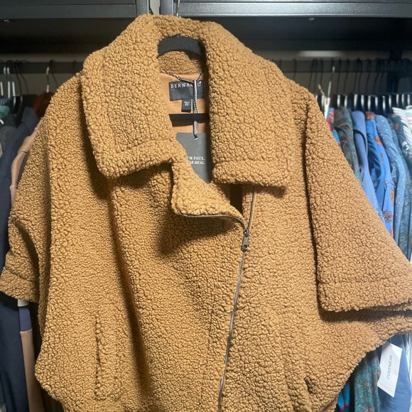 Faux Shearling Cape Jacket - Picture 3 of 5